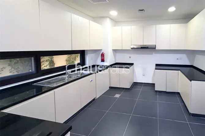 3 Bed + Maids THM in Rockwood - End Unit with Landscaped Garden