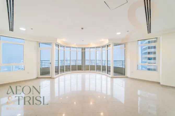 Spacious 4 Bedroom Apartment in Dubai Marina with Full Sea View