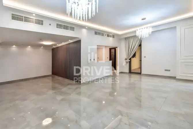 4 Bed Apartment For Sale in Amwaj 4