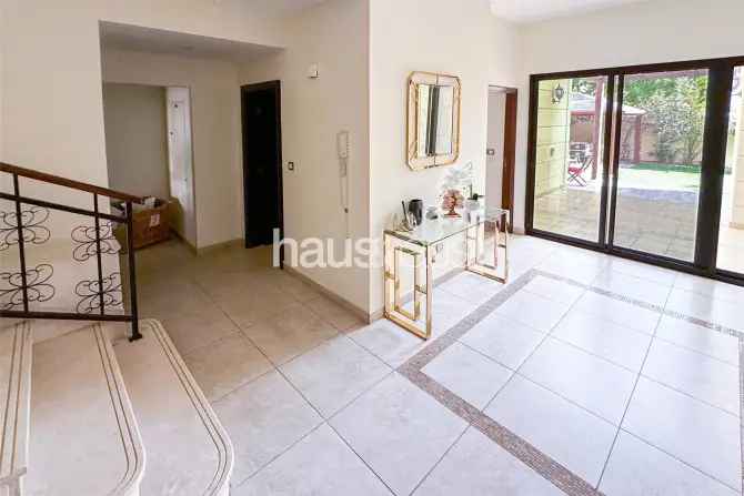 4 Bed Townhouse To Rent in Al Naseem