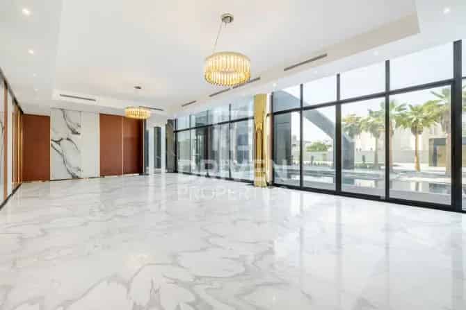 6 Bed Villa For Sale in Al Barsha South 1