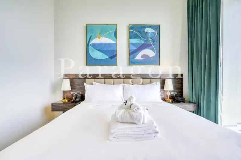 Fully Furnished Available Golf Course View