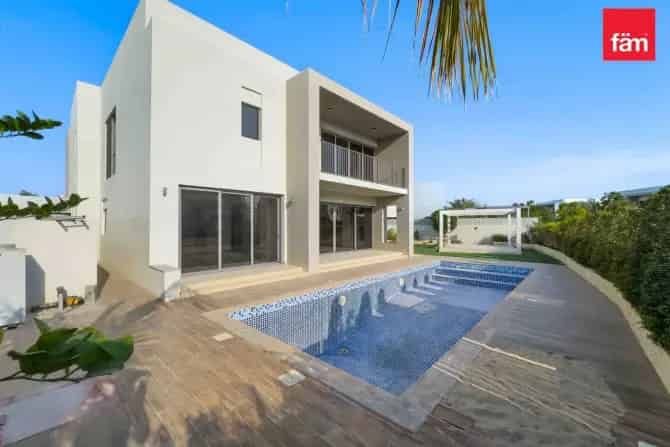 5 Bed Villa For Sale in Sidra 1