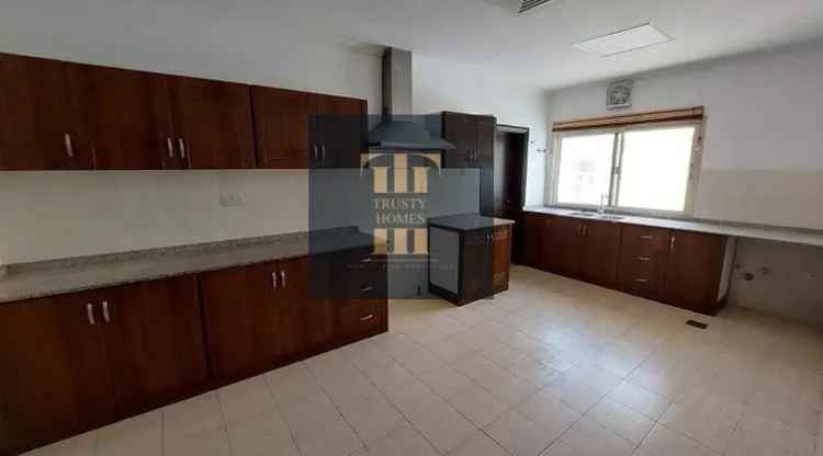 4 Bedroom 5000 Sq.Ft. Villa for Rent in Umm Suqeim 1, Umm Suqeim, Dubai