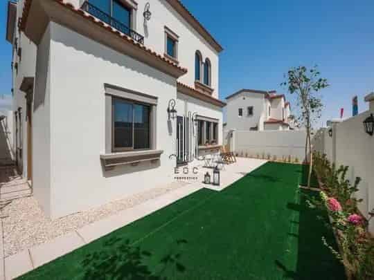Buy 3 Bedroom Townhouse in Khalifa City A Abu Dhabi with Modern Amenities