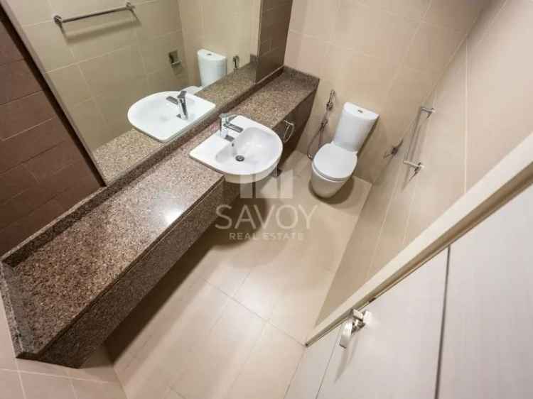 2 Bedroom 1700 Sq.Ft. Apartment for Rent in Corniche Road, Abu Dhabi