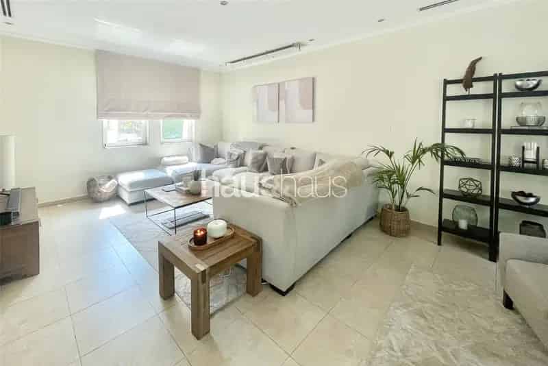 3 Bedroom Villa To Rent