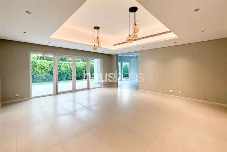 3 Bedroom Townhouse For Sale