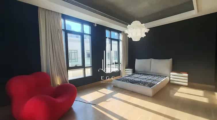 Buy 4 Bedroom Penthouse in Shams Abu Dhabi with Modern Features