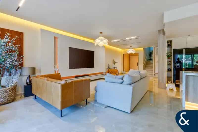 3 Bedroom Townhouse for Sale in District 12K, District 12K, Jumeirah Village Circle.