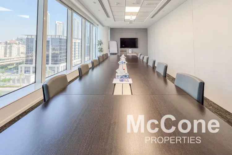 High Quality Office Close to Metro 13 Parking