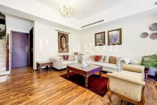 3 Bed Townhouse To Rent in Al Reem 1