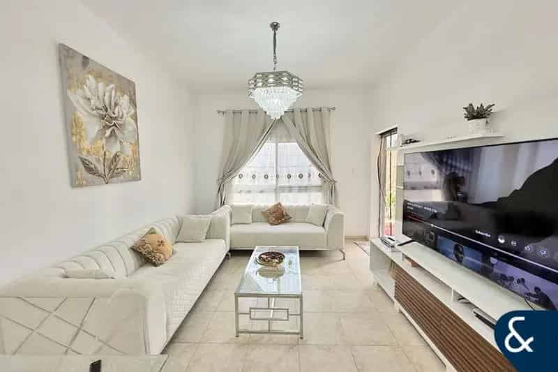 2 Bedroom Apartment for Sale in Diamond Views 2, Diamond Views, Jumeirah Village Circle.