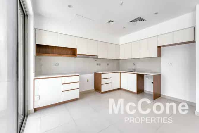 4 Bed Villa To Rent in Camelia 2