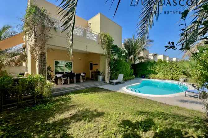 4 Bed Villa For Sale in Meadows 9 Dubai