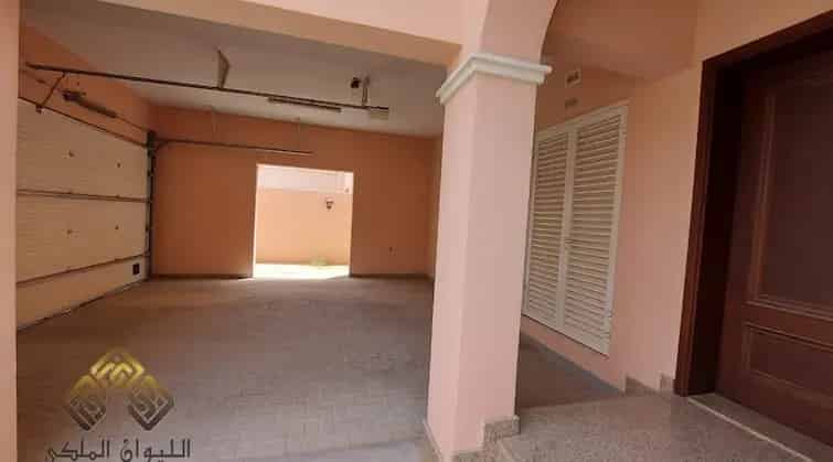 4 Bedroom Villa for Sale in Nad Al Sheba 3 with Maid's Room and Balcony
