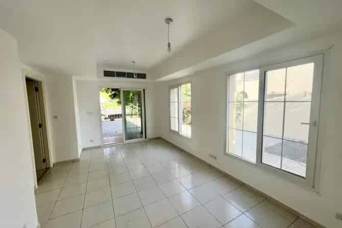 2 Bed Villa For Sale in Springs 6