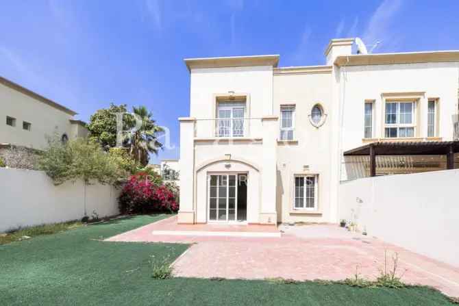 3 Bed Villa To Rent in Springs 11
