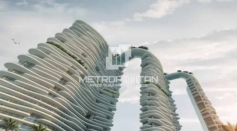Buy 1 Bedroom Apartment in Dubai Harbour with Sea Views