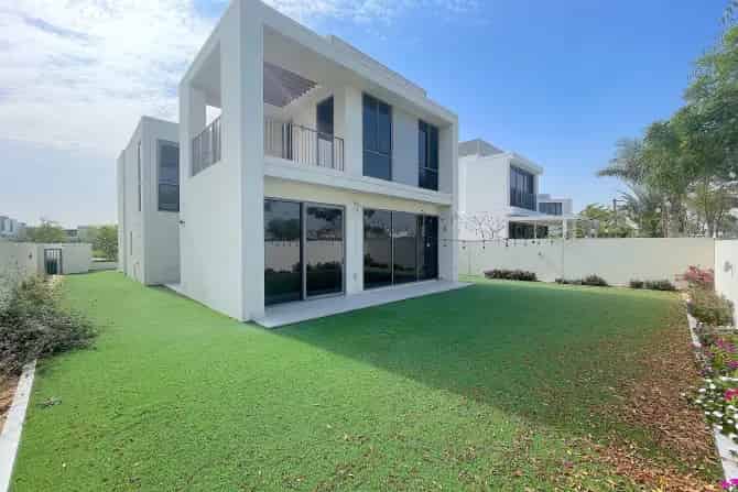 4 Bed Villa To Rent in Sidra 3