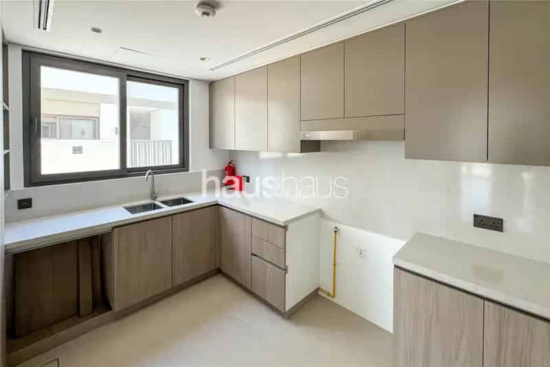 4 Bedroom Villa For Sale