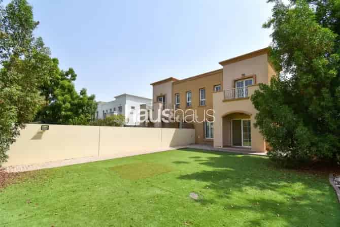 2 Bed Villa For Sale in Springs 3