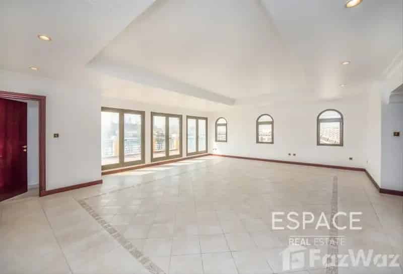 5 Bedroom Villa for sale at Garden Homes Frond D