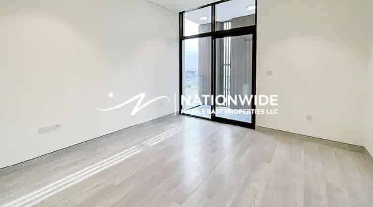 Rent 3 Bedroom Townhouse in Al Jubail Island with Private Garden