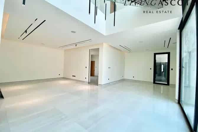 7 Bed Villa To Rent in Nad Al Sheba 3
