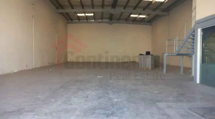 6500 Sq.Ft. Warehouse  for Rent in Industrial Area, Sharjah