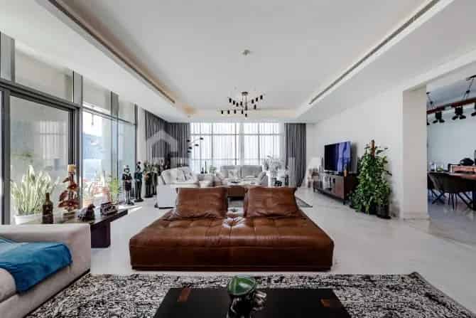 4 Bed Penthouse For Sale in Mada Residences
