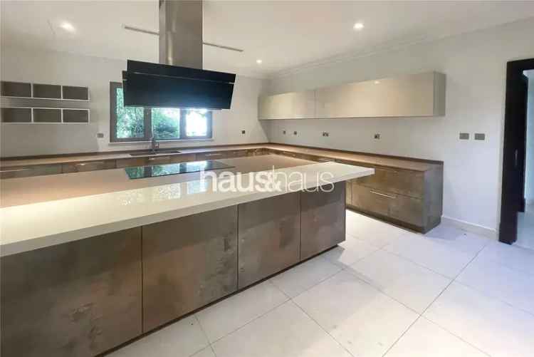 6 Bedroom Villa To Rent