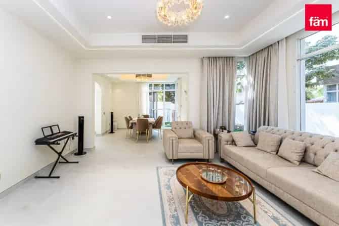 4 Bed Villa For Sale in Cedre Villas