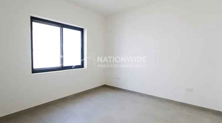 2 Bedroom 913 Sq.Ft. Apartment for Sale in Al Ghadeer, Abu Dhabi