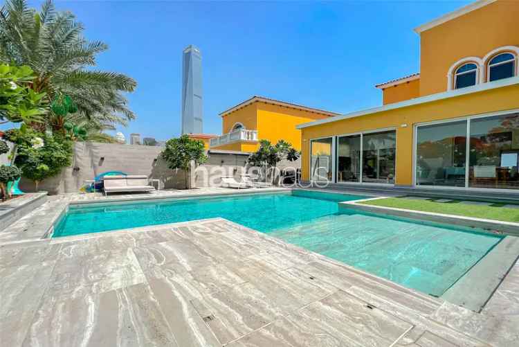 5 Bedroom Villa For Sale