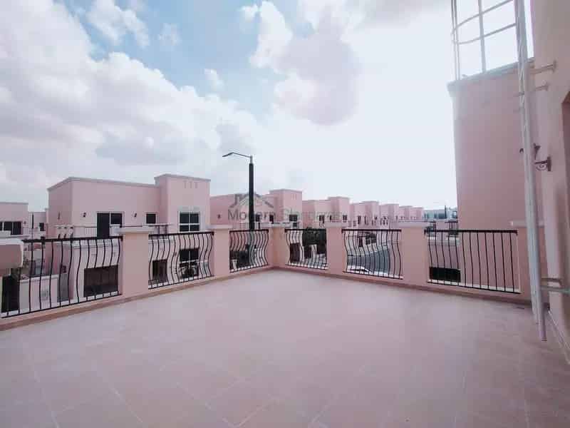 5 Bed Vacant Ready to Move Private Garden