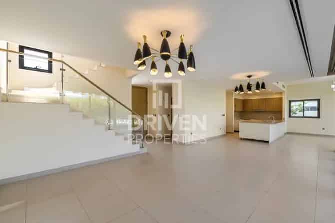 5 Bed Villa For Sale in Sidra 2