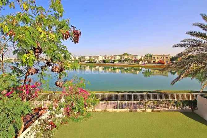 3 Bed Villa For Sale in Springs 5