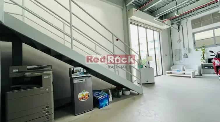 Warehouse for Rent in Ras Al Khor Industrial Dubai with Modern Features