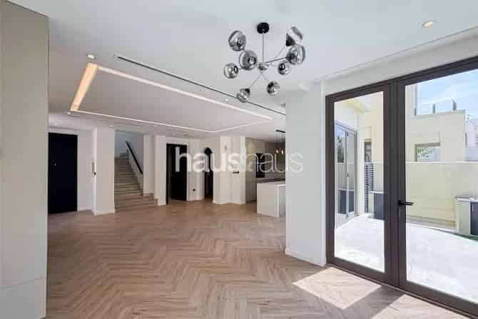 3 Bed Townhouse For Sale in Mira Oasis 1