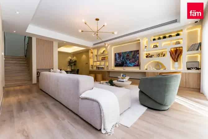 3 Bed Townhouse For Sale in Springs 15
