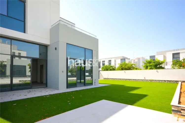 4 Bedroom Townhouse For Sale