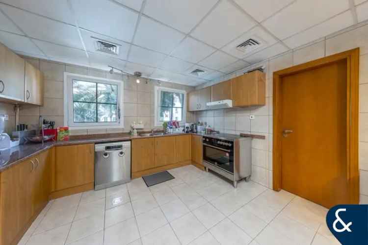 2 Bedroom Apartment for Sale in Garden West Apartments, Green Community.