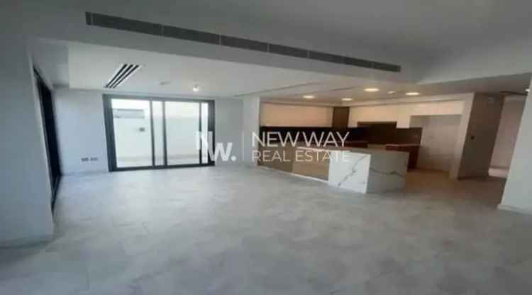 Rent 3 Bedroom Townhouse in Dubailand with Family Friendly Features