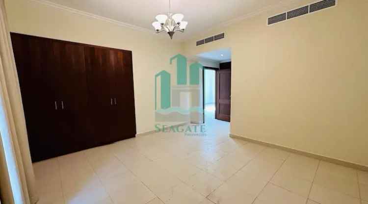 Rent Modern 4 Bedroom Villa with Private Garden in Al Barsha Dubai