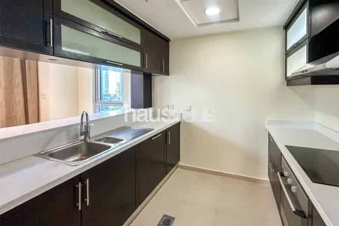 1 Bed Apartment To Rent in The Residences 8