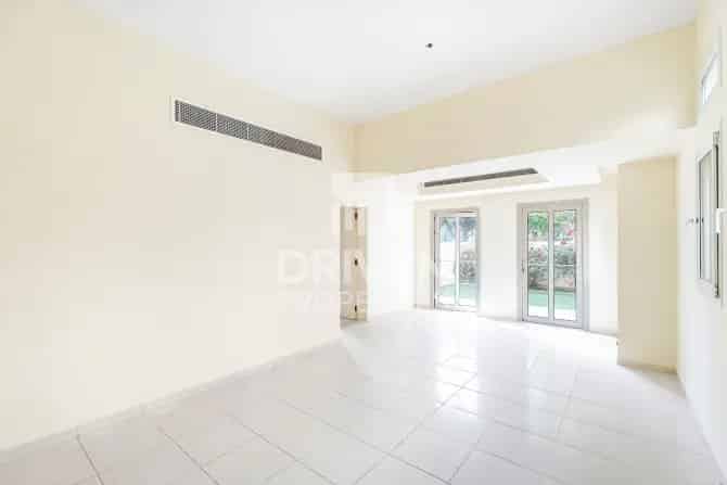 3 Bed Villa For Sale in Zulal 1