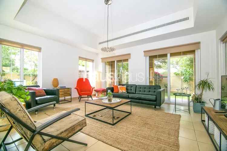 3 Bedroom Villa For Sale