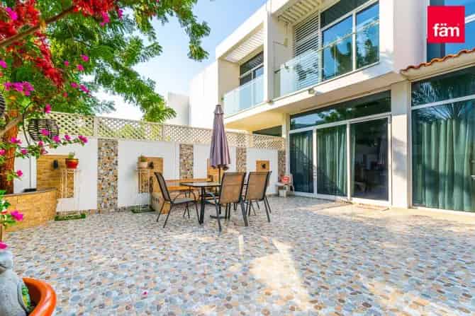 3 Bed Townhouse For Sale in Arabella 2