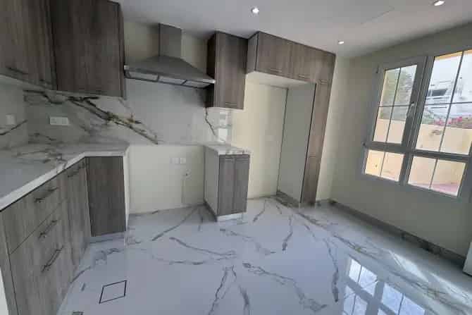 3 Bed Townhouse To Rent in Zulal 2